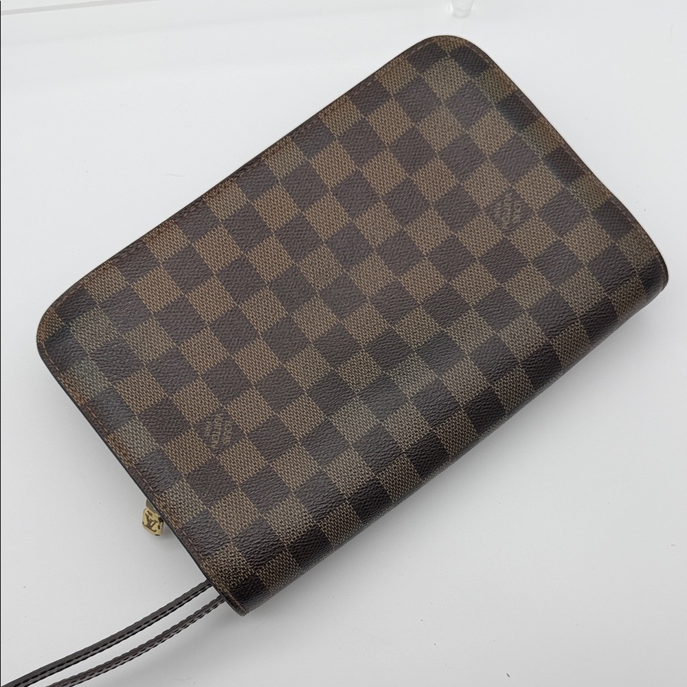 5️⃣0️⃣0️⃣Louis Vuitton Damier Ebene Saint Louis Clutch